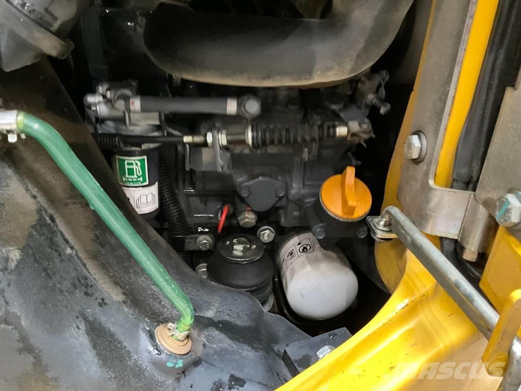 Komatsu PC 14 R-3HS حفارات صغيرة أقل من 7 طن (حفارات صغيرة)