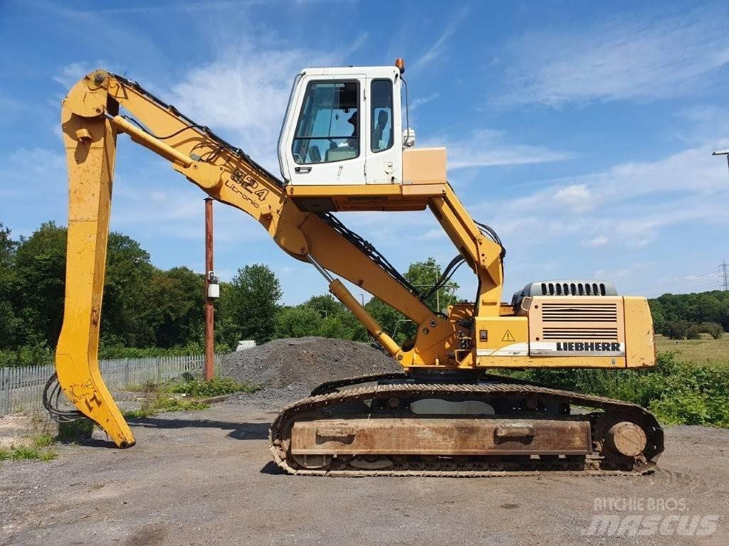 Liebherr R 924 B EW مناولات المخلفات / مناولات صناعية