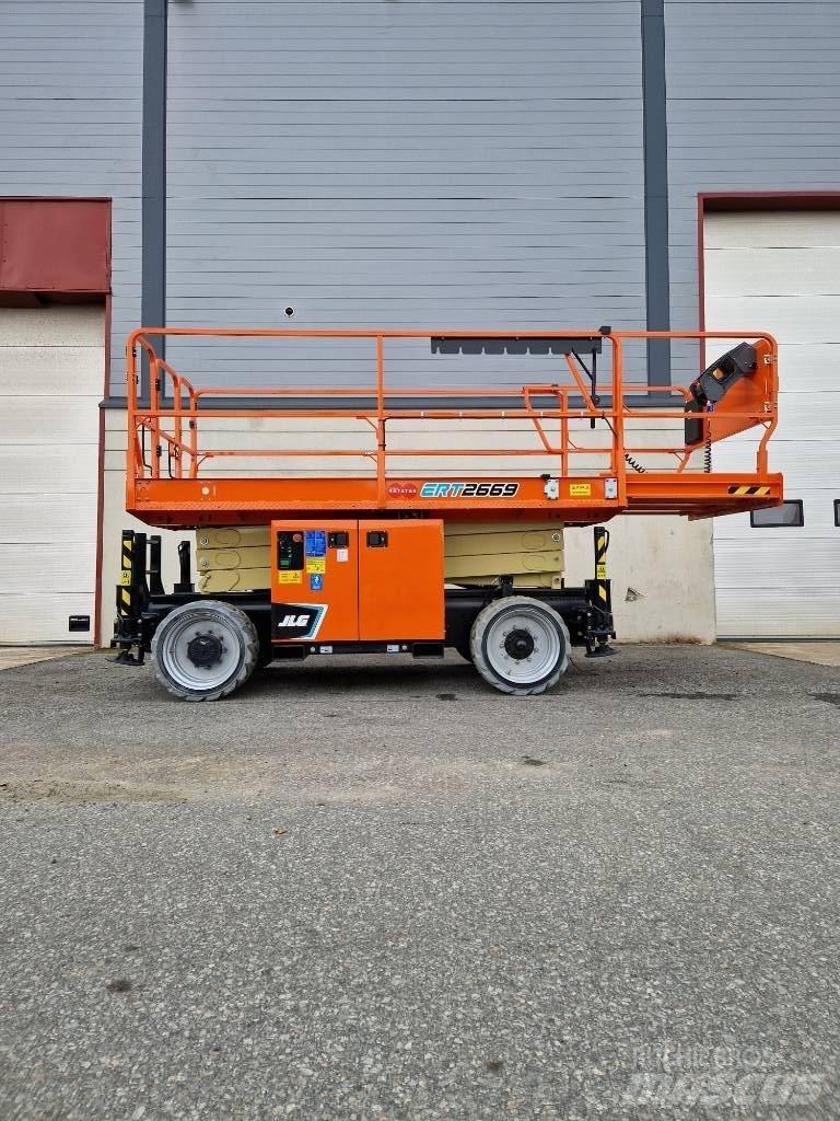 JLG ERT2669 رافعات مقصية الشكل