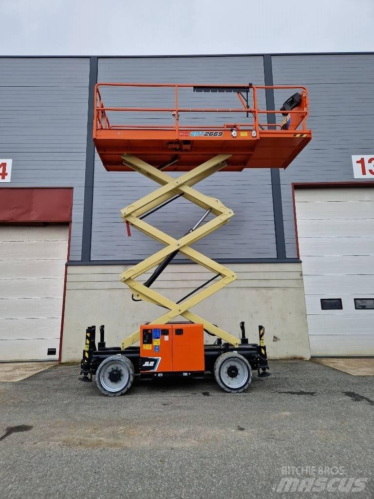 JLG ERT2669 رافعات مقصية الشكل