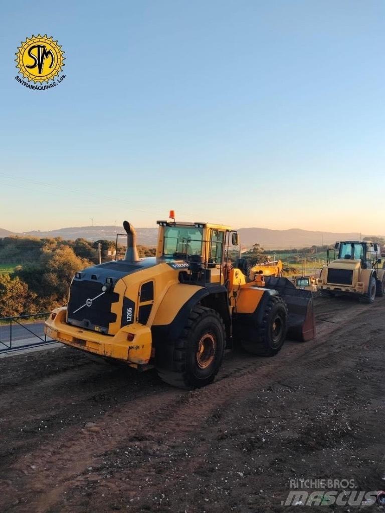 Volvo L 220 G لوادر بعجل