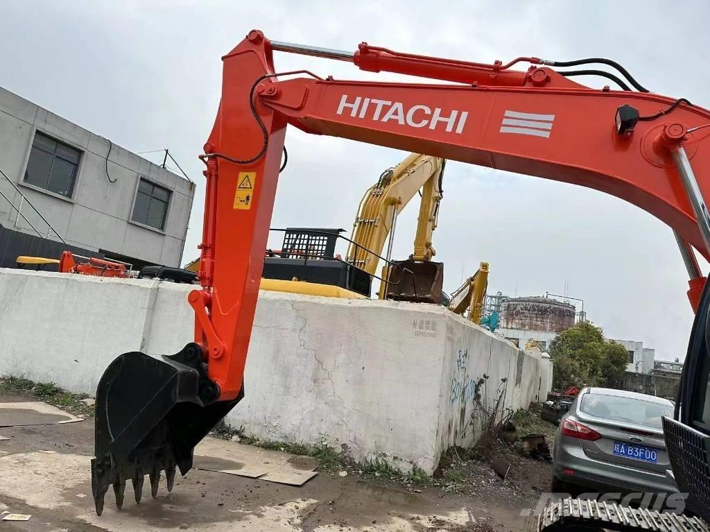 Hitachi EX 120-3 حفارات زحافة