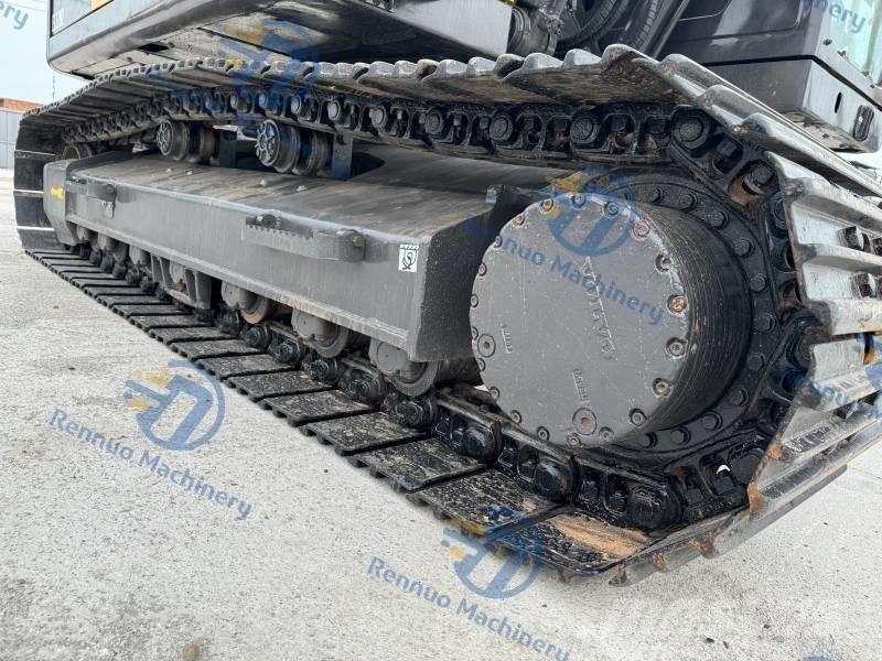 Volvo EC 220 D حفارات زحافة