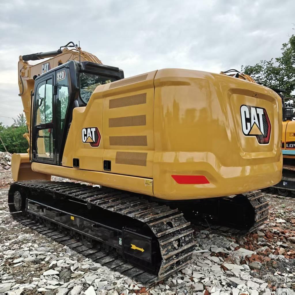 CAT 320 حفارات زحافة