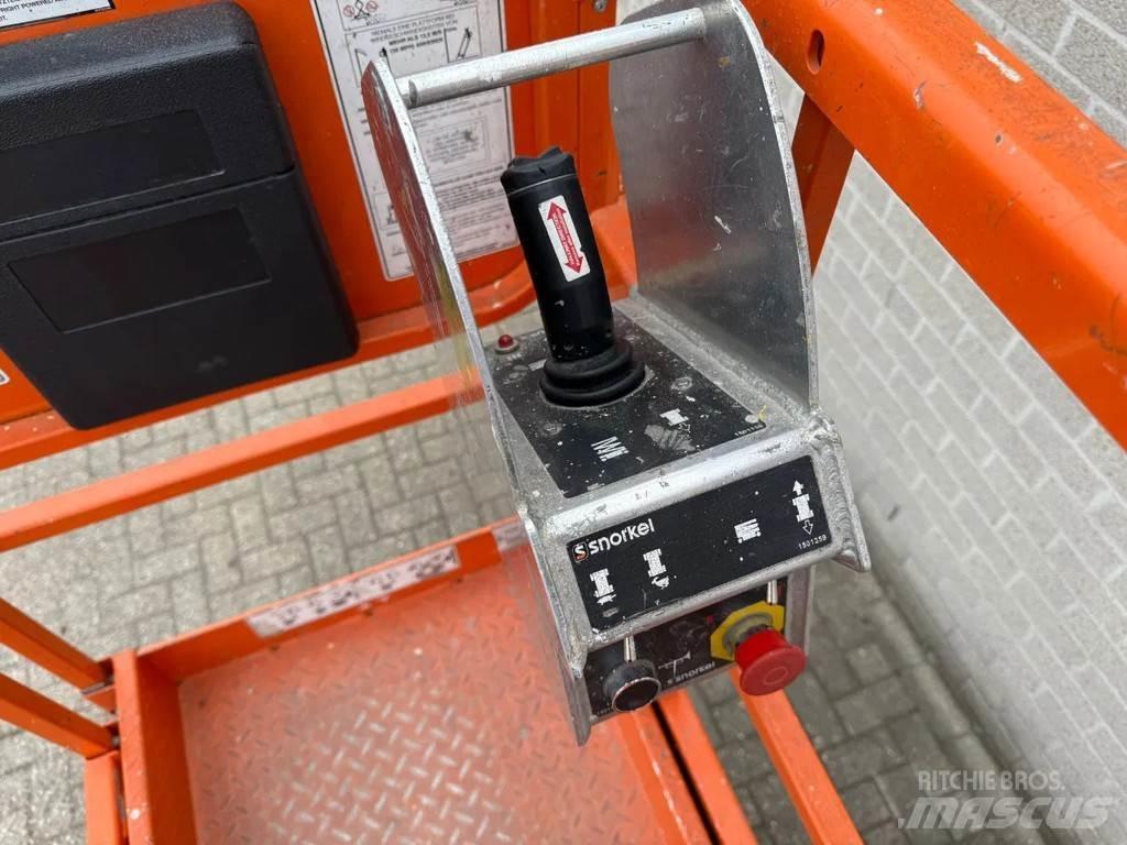 Snorkel S3220E رافعات مقصية الشكل