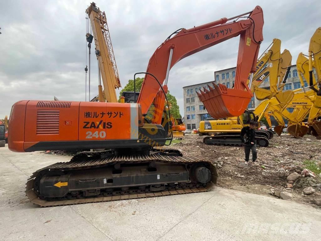 Hitachi ZX 240 حفارات زحافة