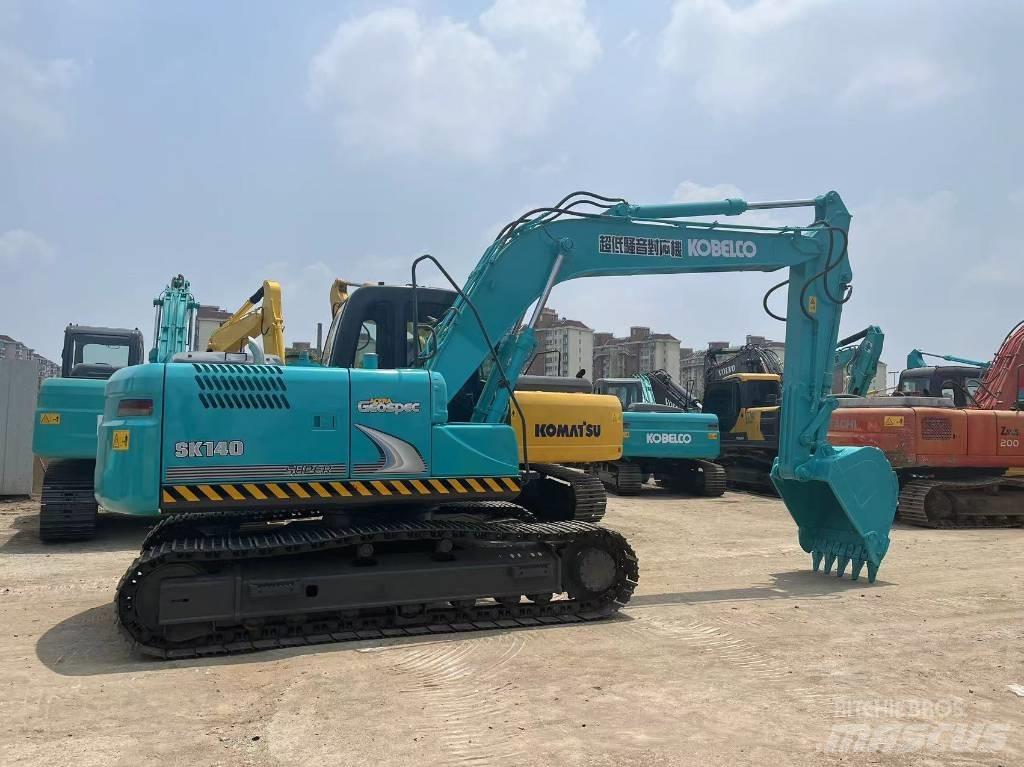 Kobelco sk140-8 حفارات زحافة