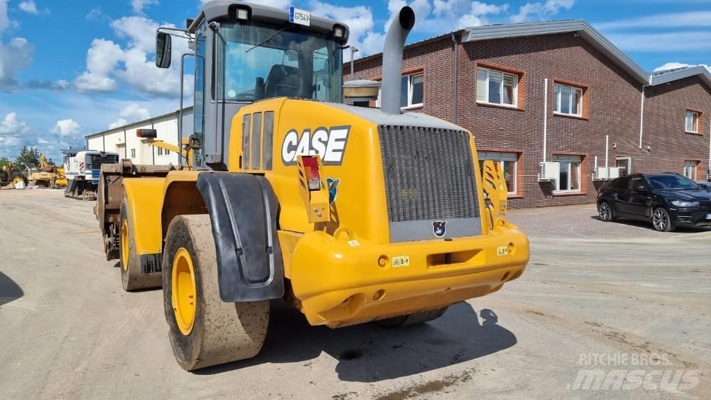 CASE 721 F لوادر بعجل