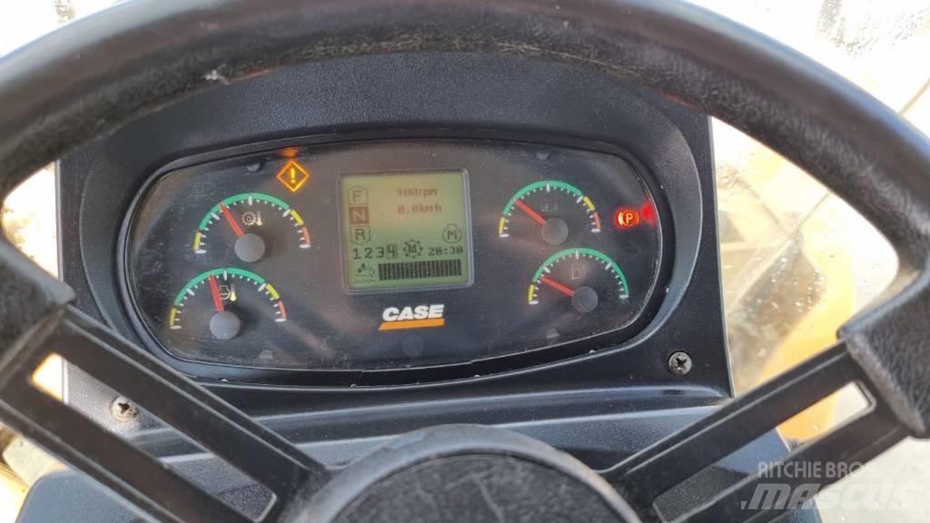 CASE 721 F لوادر بعجل