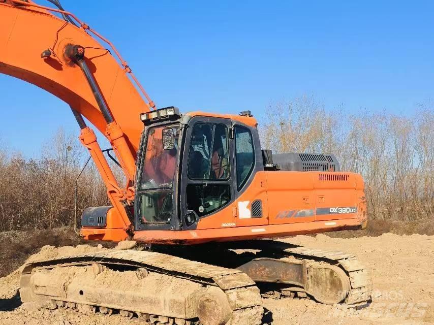 Doosan DX 380 LC حفارات زحافة