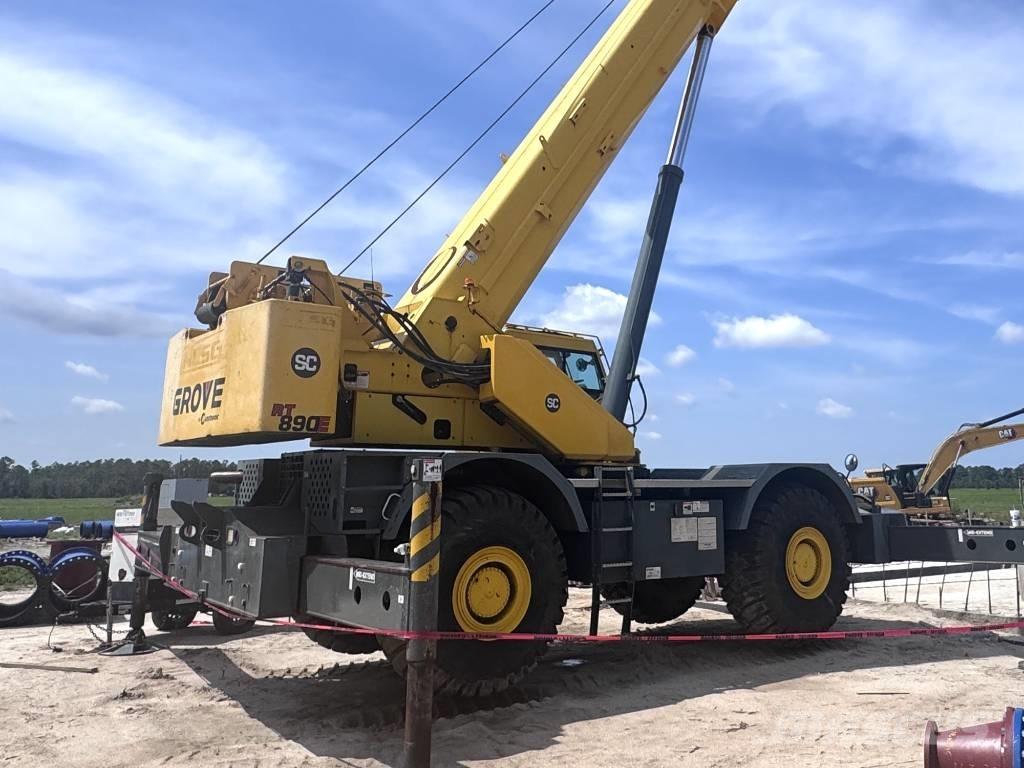 Grove RT 890 E رافعات الطرق الوعرة