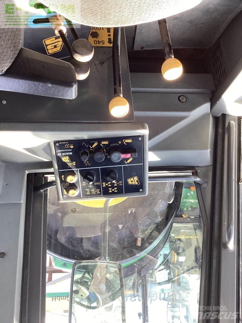 JCB Fastrac 145 الجرارات
