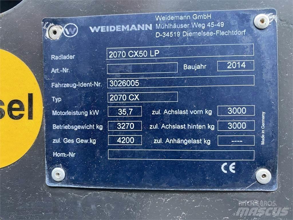 Weidemann 2070 لوادر متعددة الأغراض