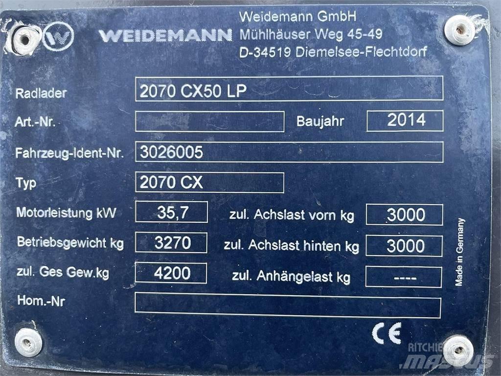 Weidemann 2070 لوادر متعددة الأغراض
