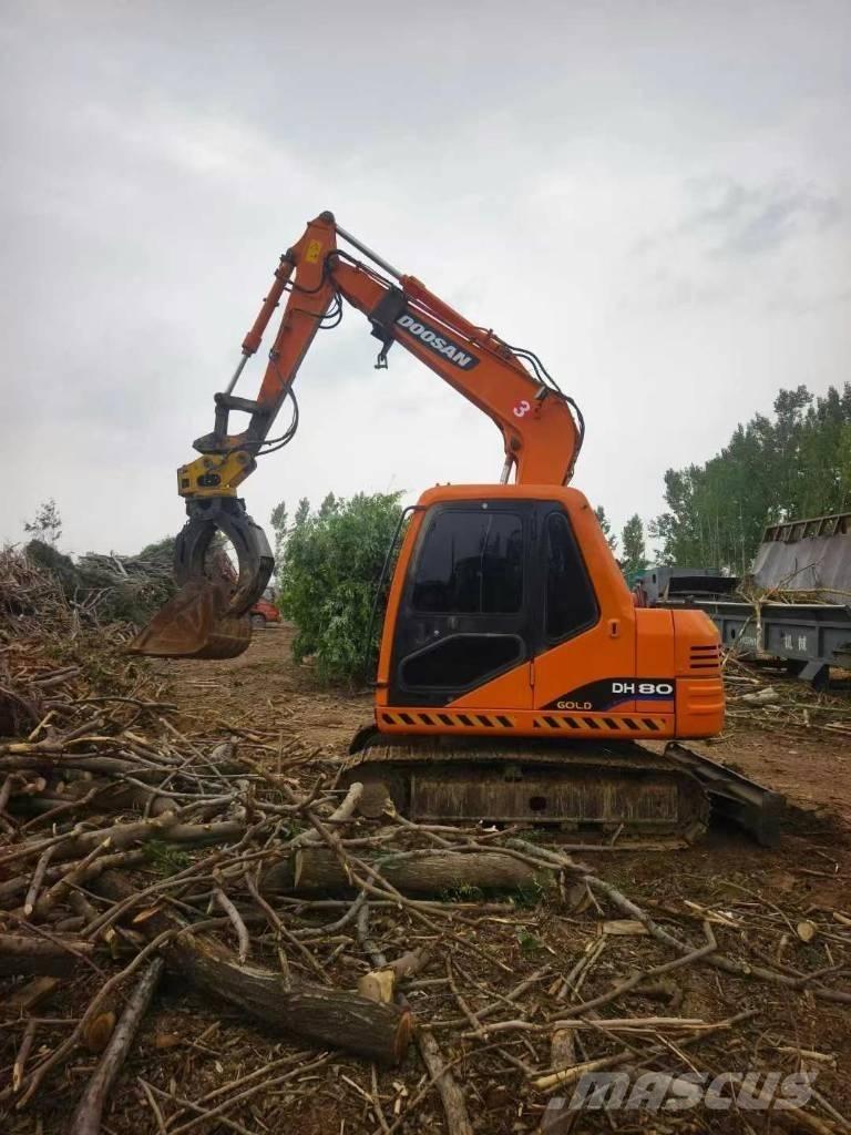 Doosan DH 80 حفارات وسط 7 طن - 12 طن