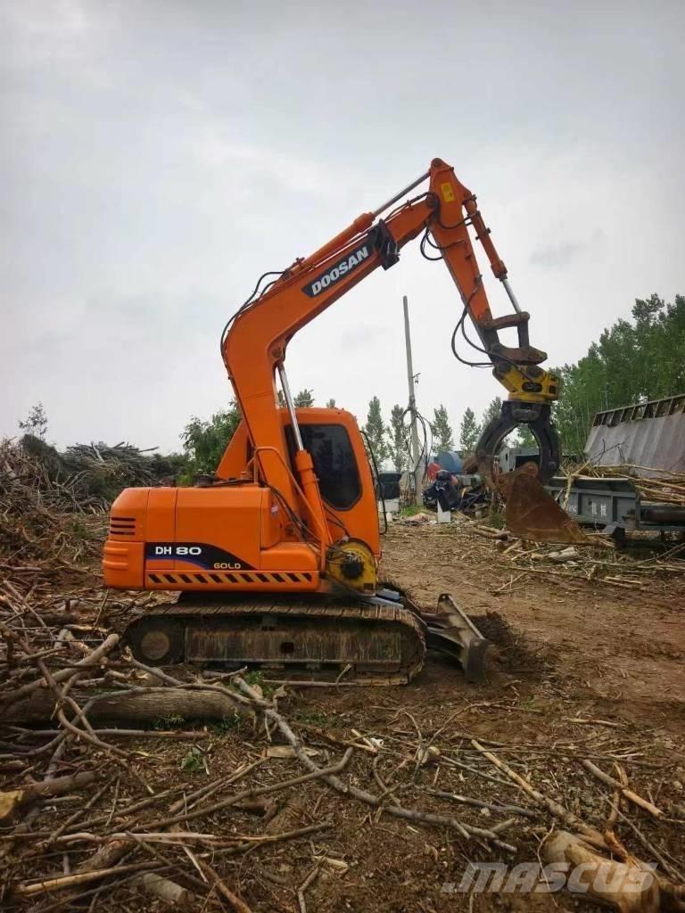 Doosan DH 80 حفارات وسط 7 طن - 12 طن