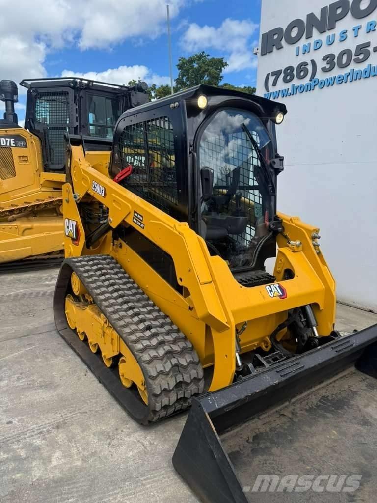 CAT 259 D3 لوادر انزلاقية التوجيه