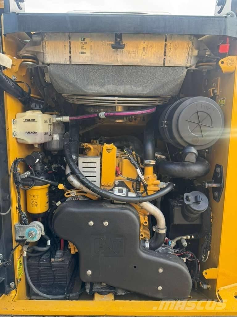 CAT 259 D3 لوادر انزلاقية التوجيه