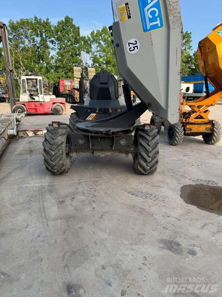 Ausa D 601 عربات نقل قلابة للمواقع