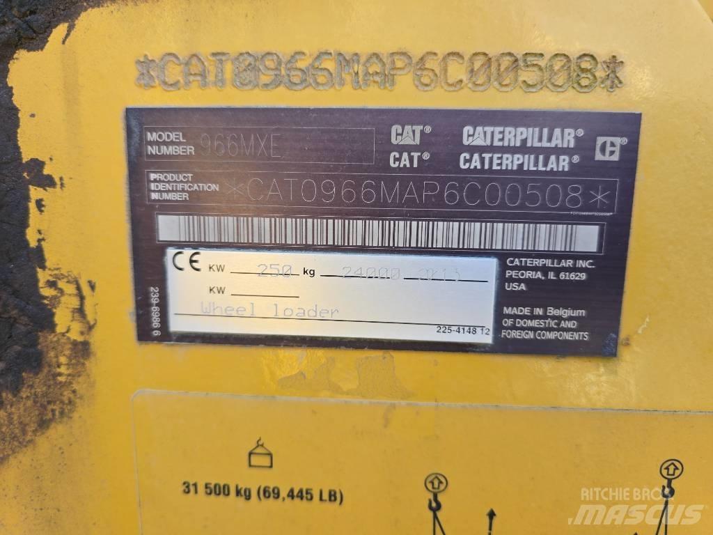 CAT 966 M لوادر بعجل