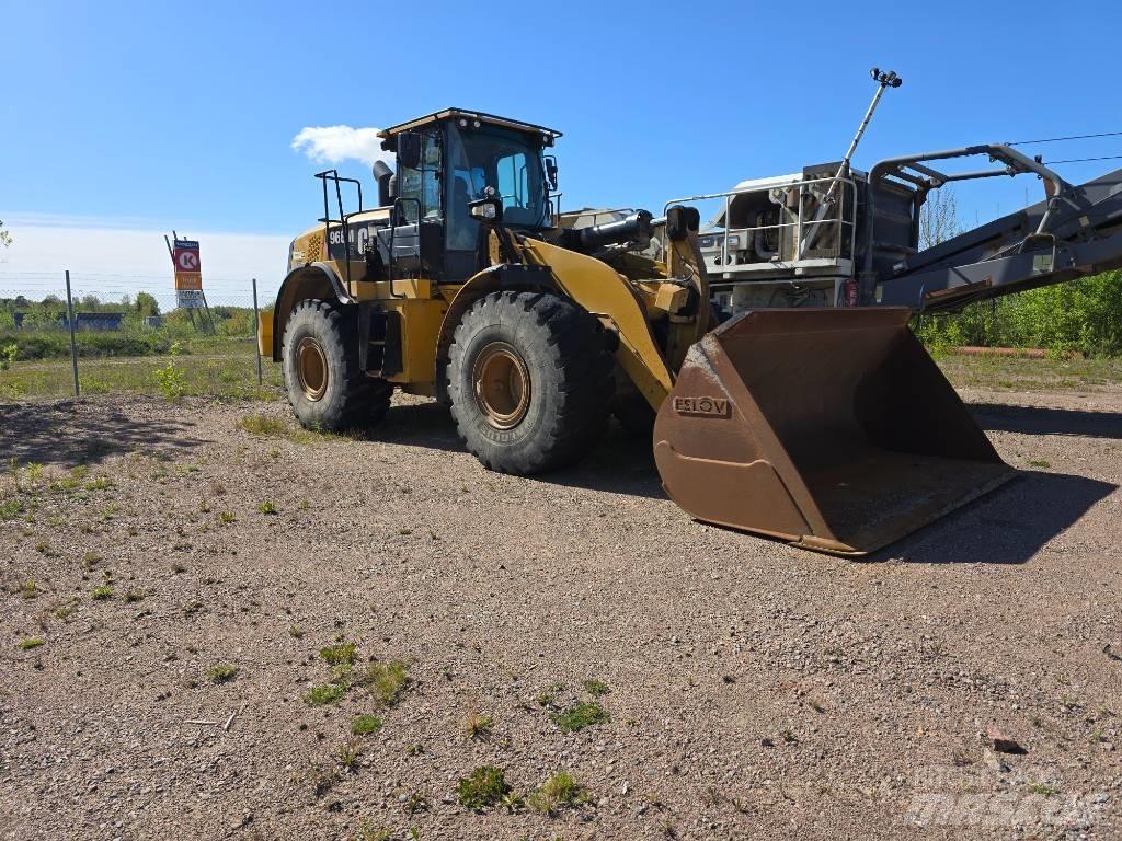 CAT 966 M لوادر بعجل