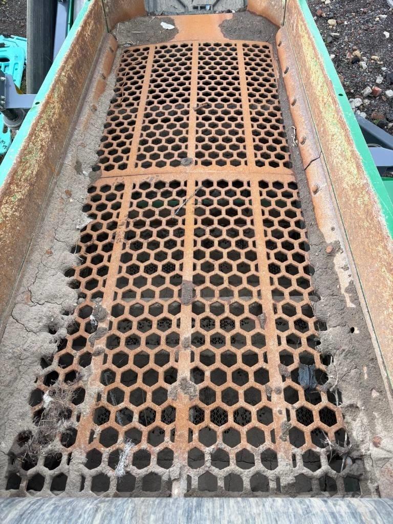McCloskey R 70 أجهزة فحص متنقلة