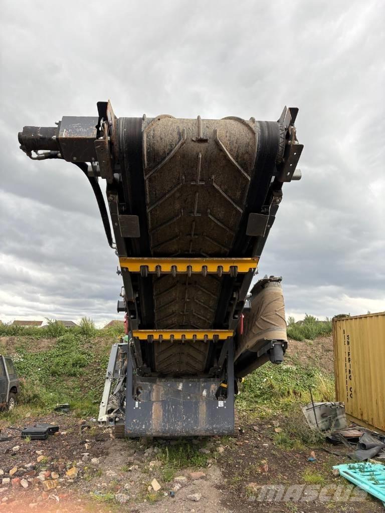 McCloskey R 70 أجهزة فحص متنقلة
