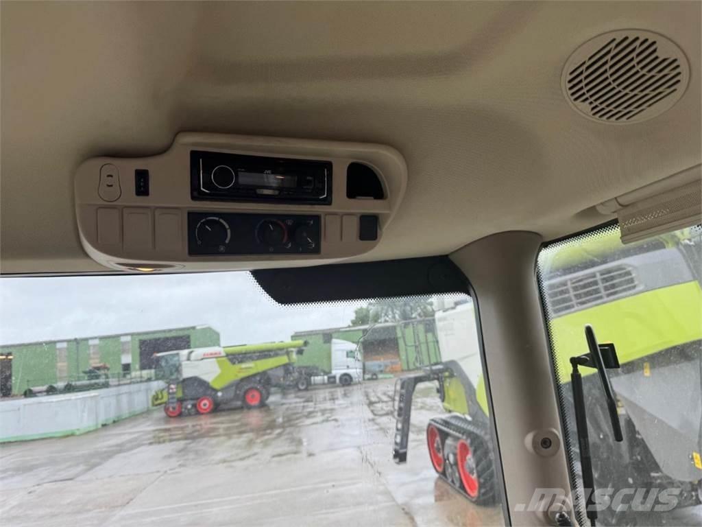 John Deere 6170 R الجرارات
