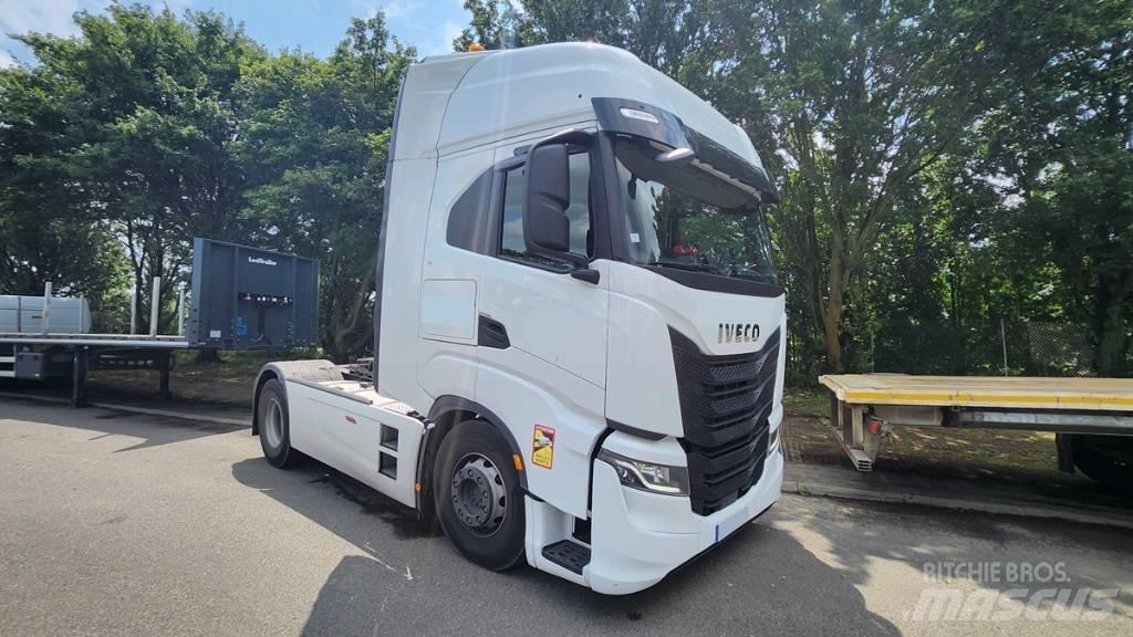 Iveco Saway 530 وحدات الجر