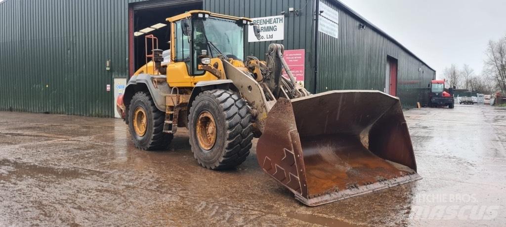 Volvo L 120 H لوادر بعجل