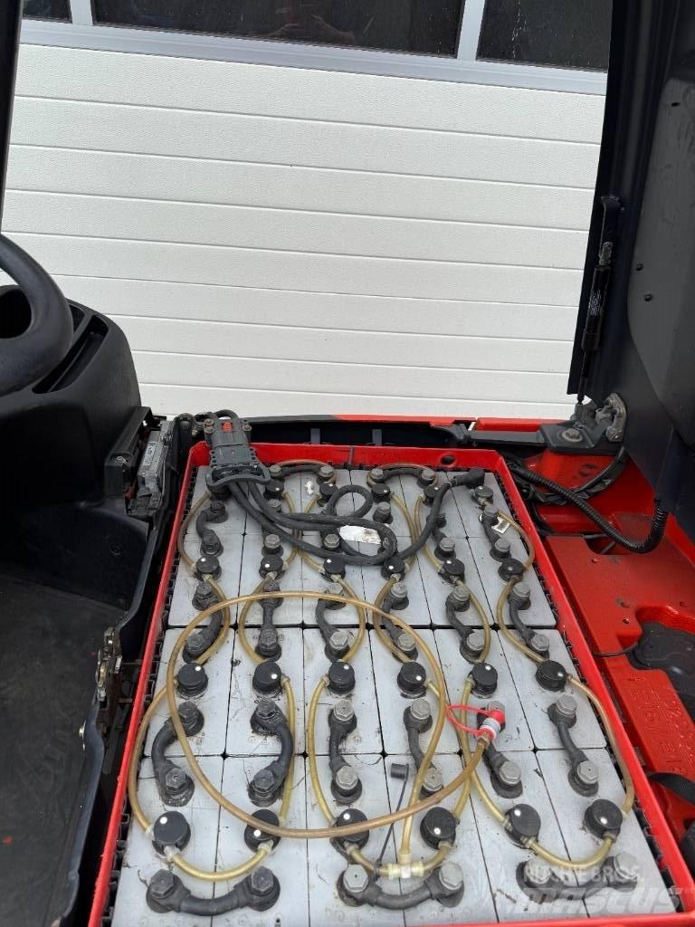 Linde E16-02 شاحنات ذات رافعات شوكية تعمل بالكهرباء