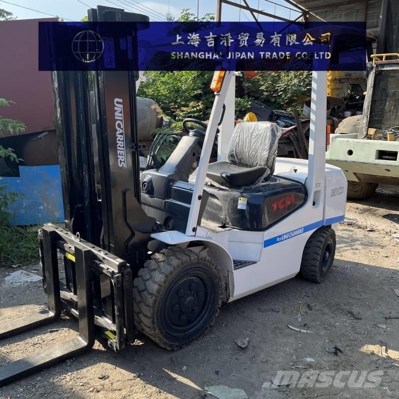 TCM FD 30 شاحنات الديزل