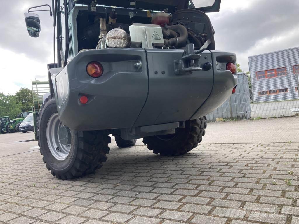 Kramer KL 35.8 T مناولات متداخلة