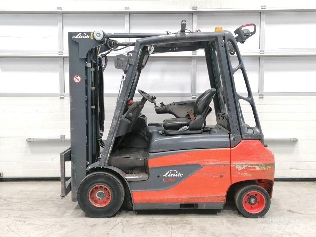 Linde E30-01 شاحنات ذات رافعات شوكية تعمل بالكهرباء