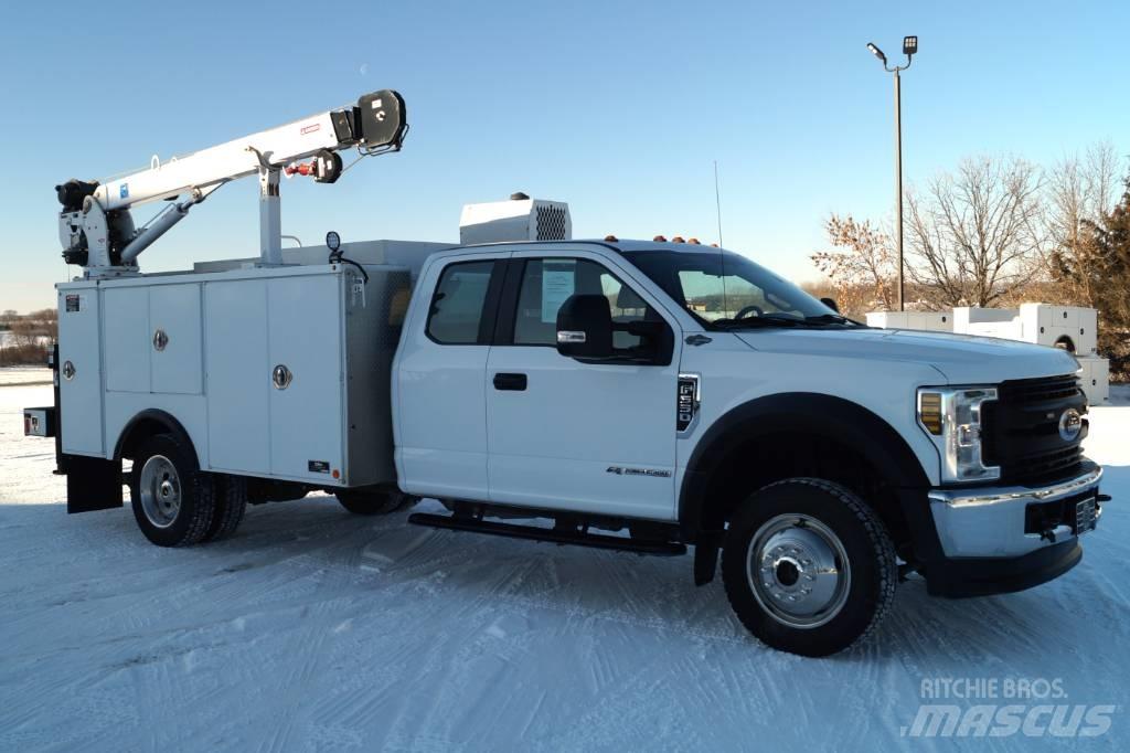 Ford F 550 XL SD رافعات مجنزرة