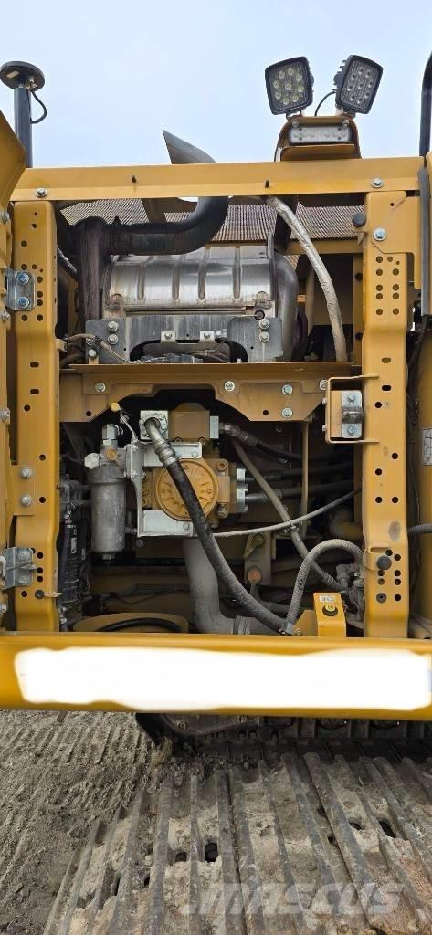 CAT 330NG حفارات زحافة