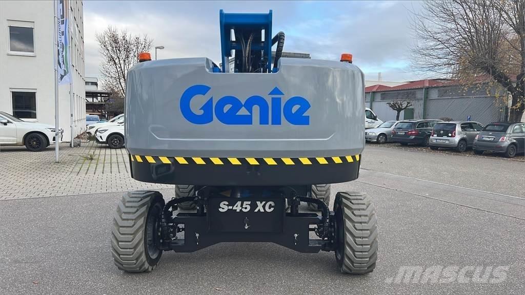 Genie S-45 XC رافعات سلة تلسكوبية