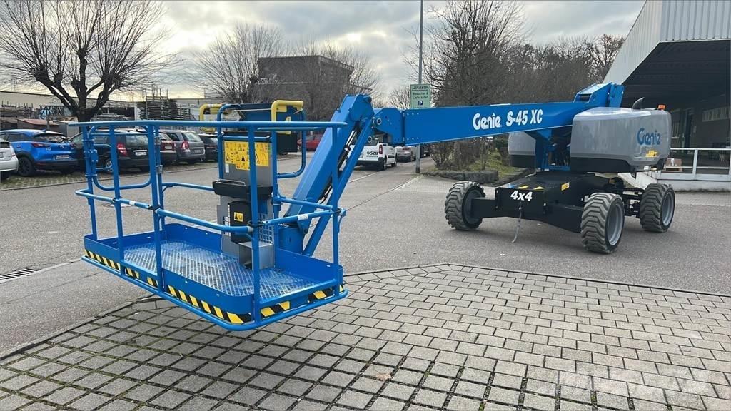 Genie S-45 XC رافعات سلة تلسكوبية