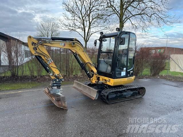 CAT 302.7 D CR حفارات زحافة