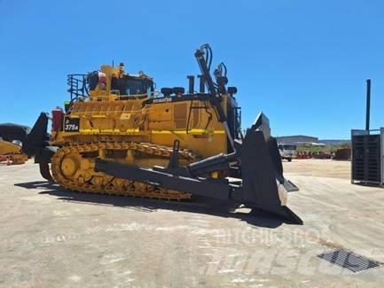 Komatsu D 375 A-8 بلدوزرات مجنزرة