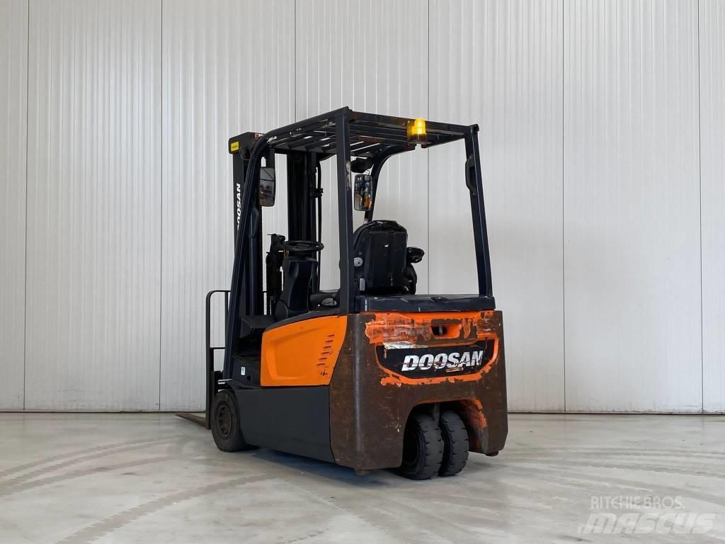 Doosan B18T-7 شاحنات ذات رافعات شوكية تعمل بالكهرباء