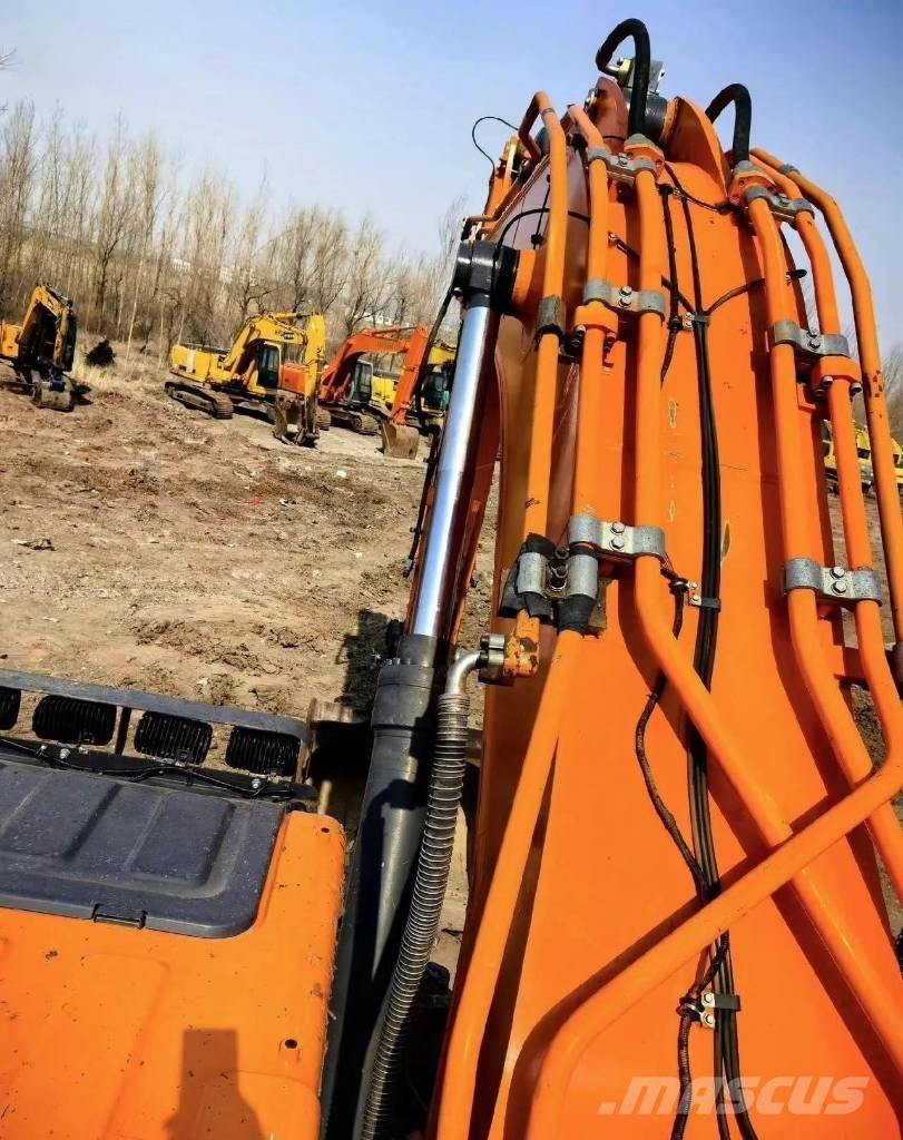Doosan DX 500 LC حفارات زحافة