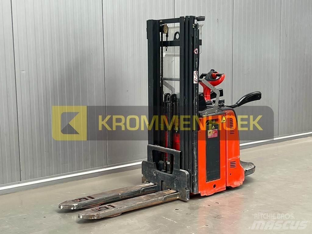Linde D 14 AP معدات التكديس الجوالة