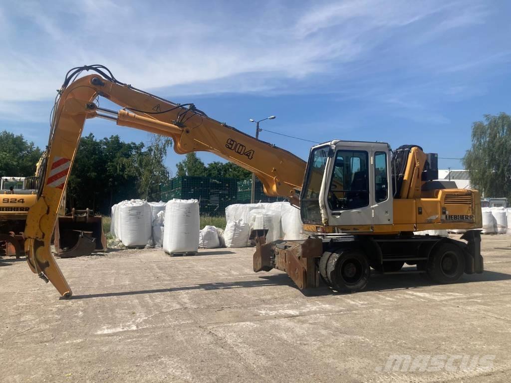 Liebherr A 904 مناولات المخلفات / مناولات صناعية