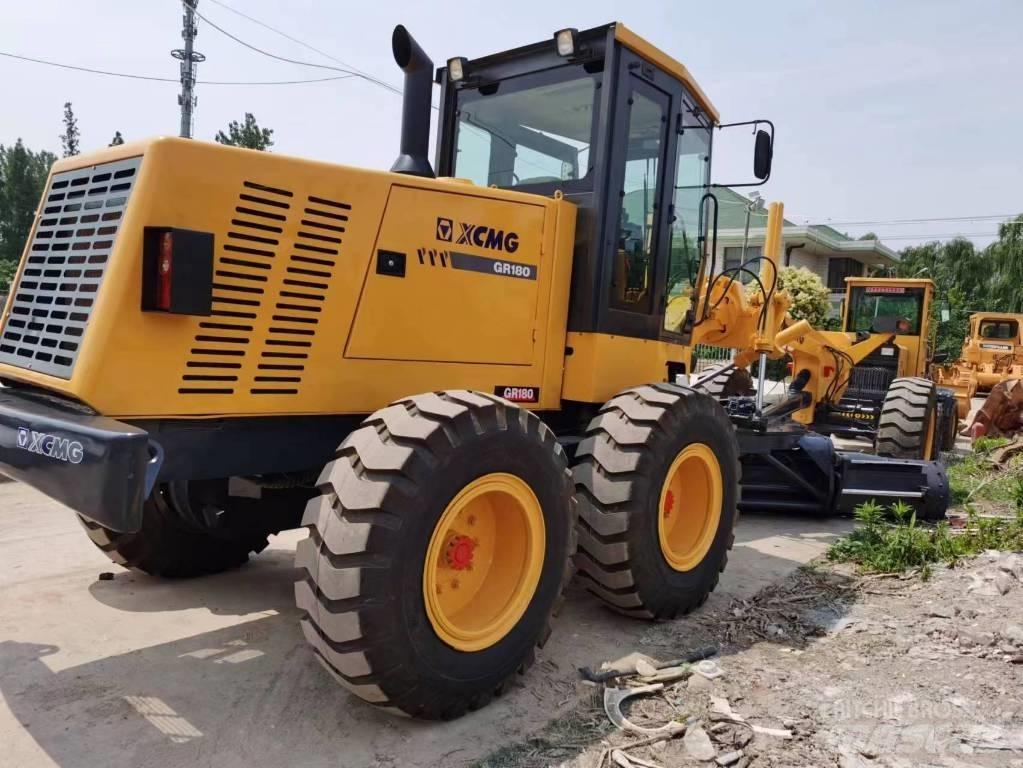 XCMG GR 180 معدات تمهيد الطرق