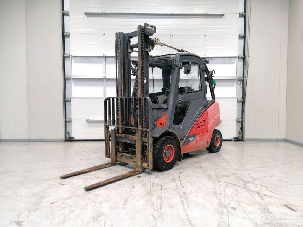 Linde H30D-02 شاحنات الديزل