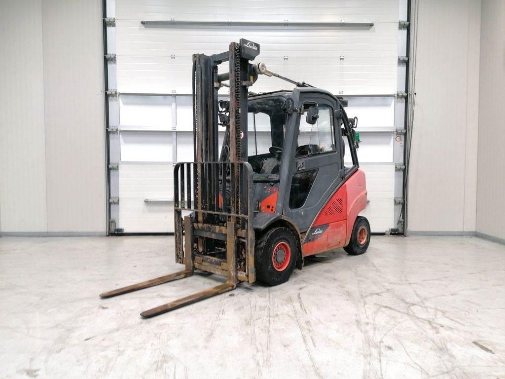 Linde H30D-02 شاحنات الديزل