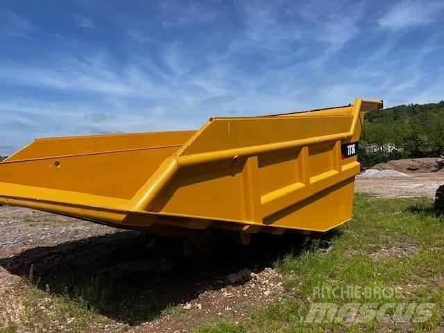 CAT 773 Coal Body أخرى