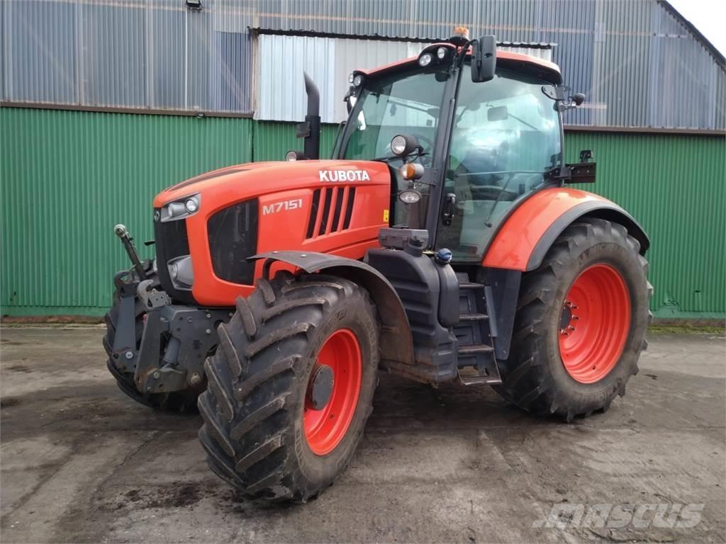 Kubota M7151 الجرارات