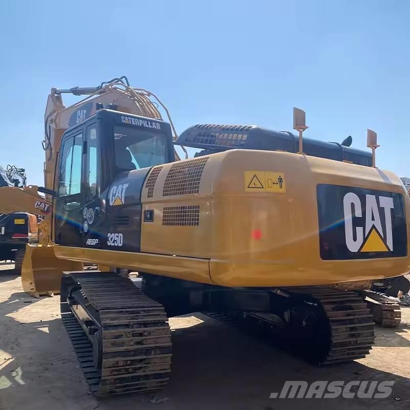 CAT 325 D حفارات زحافة